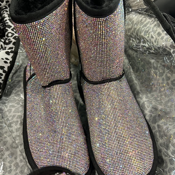 Never worn, ended up being too small in excellent condition - Picture 9 of 9